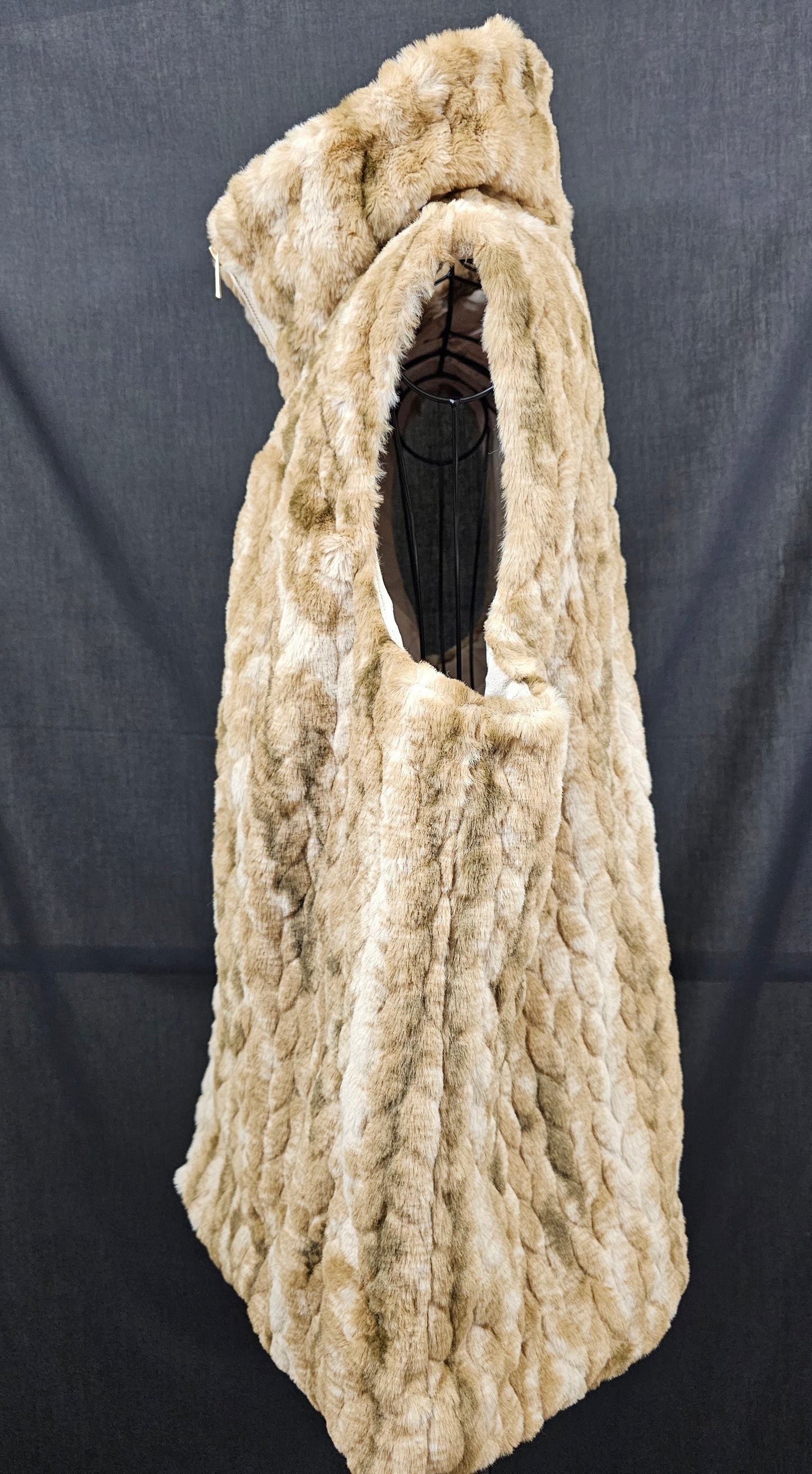 Catherine MaLandrino Fur (Faux) Sleeveless Vest - New