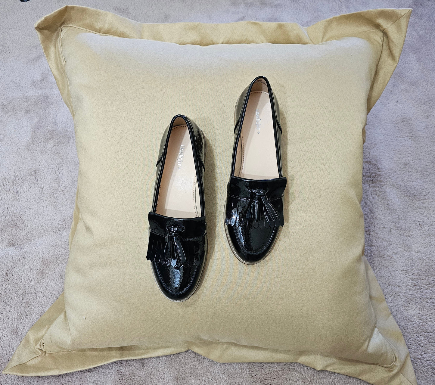 LIMELIGHT KILTIE Black Loafers with Tassels