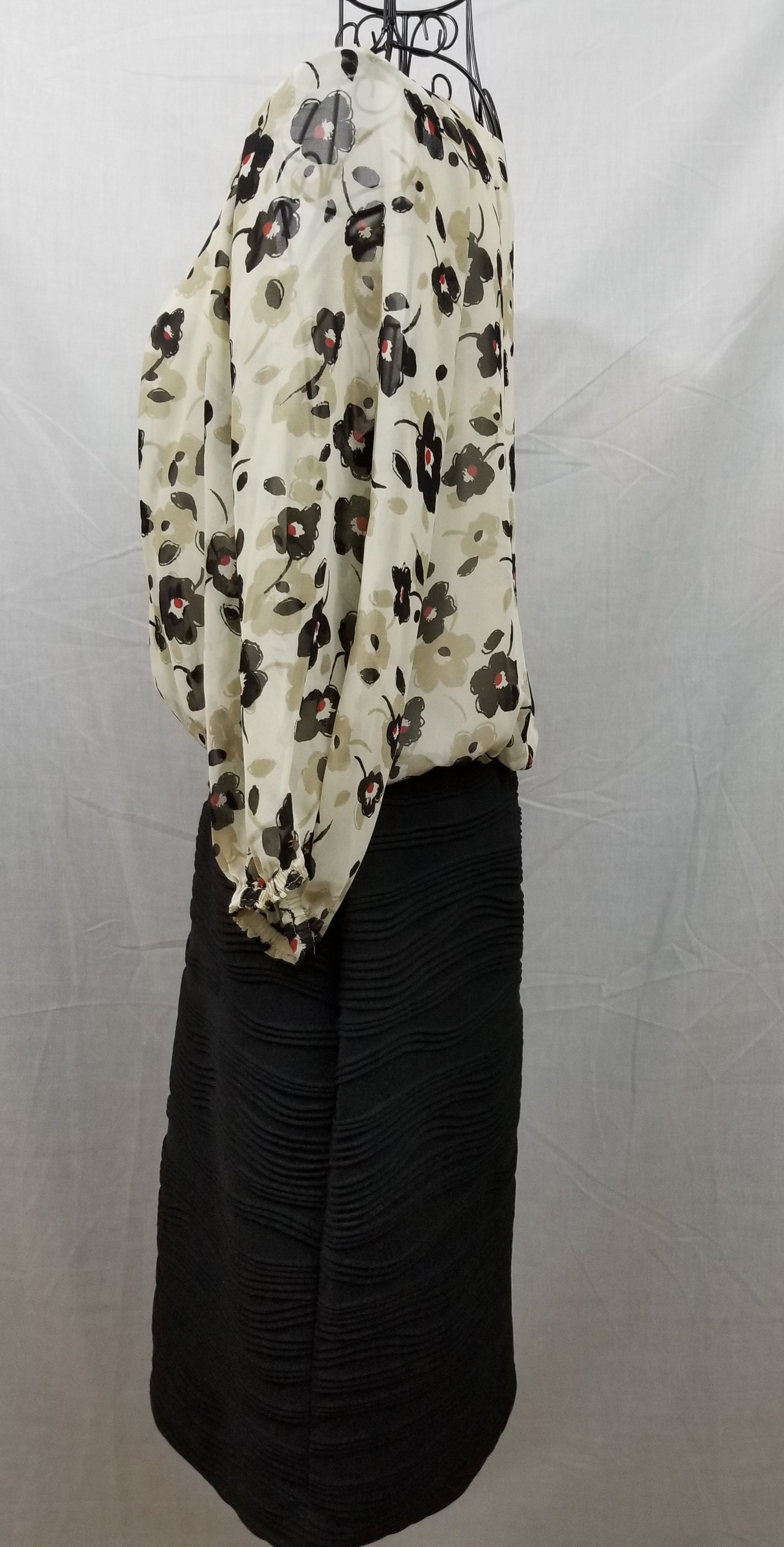 Danny & Nicole Red/Black/Beige Flower Dress