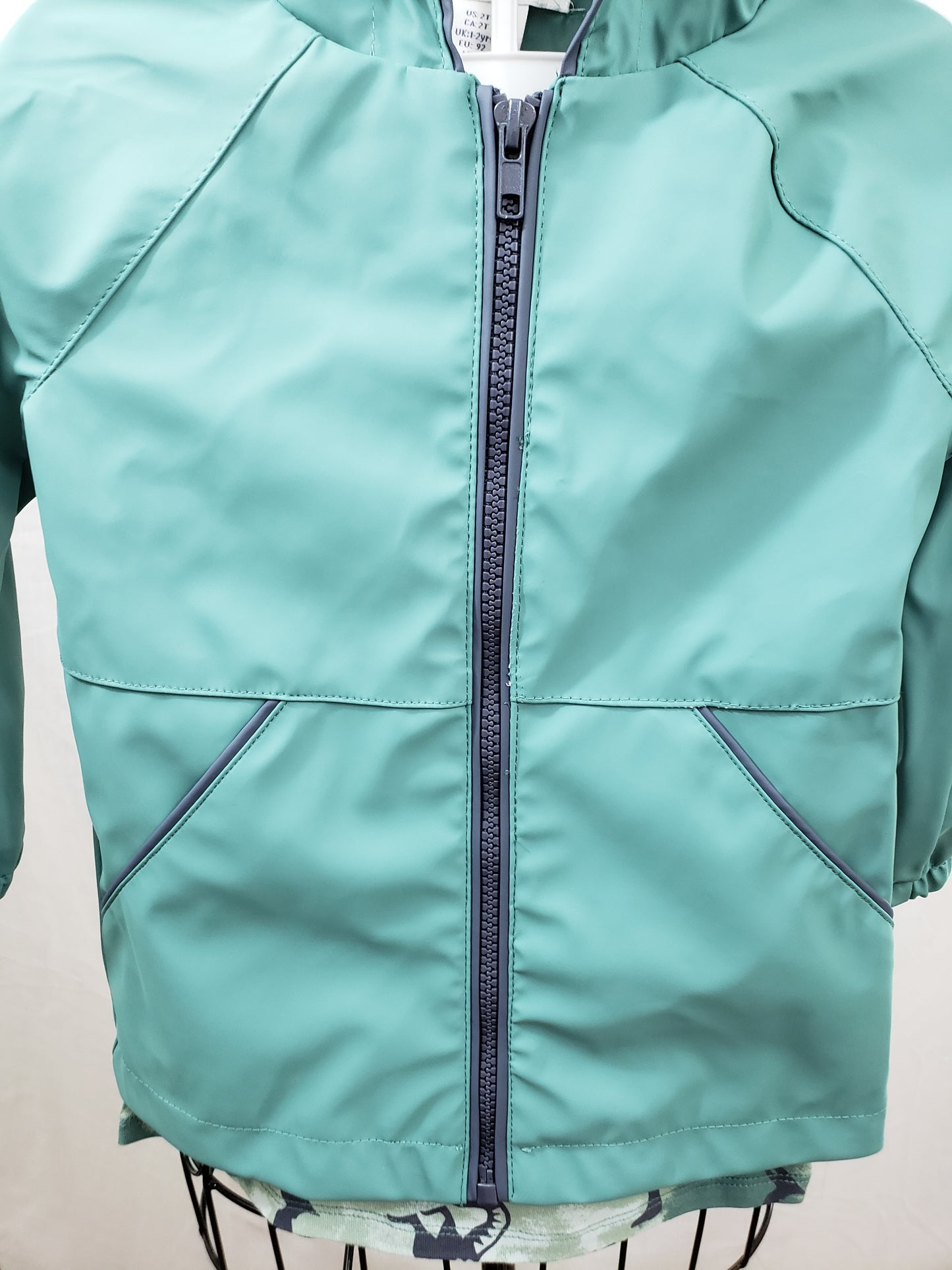 Tommy Bahama Dinosaur Raincoat with Hood and Sweatpants - New