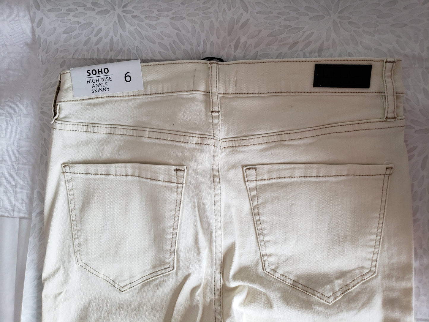 SoHo Nicole Miller High Rise Ankle Skinny Jeans - New